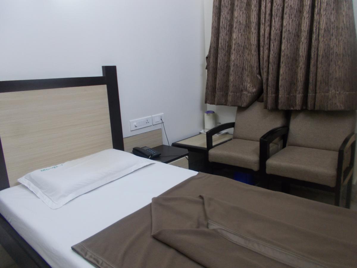 Modern Hotel Bengaluru Zewnętrze zdjęcie