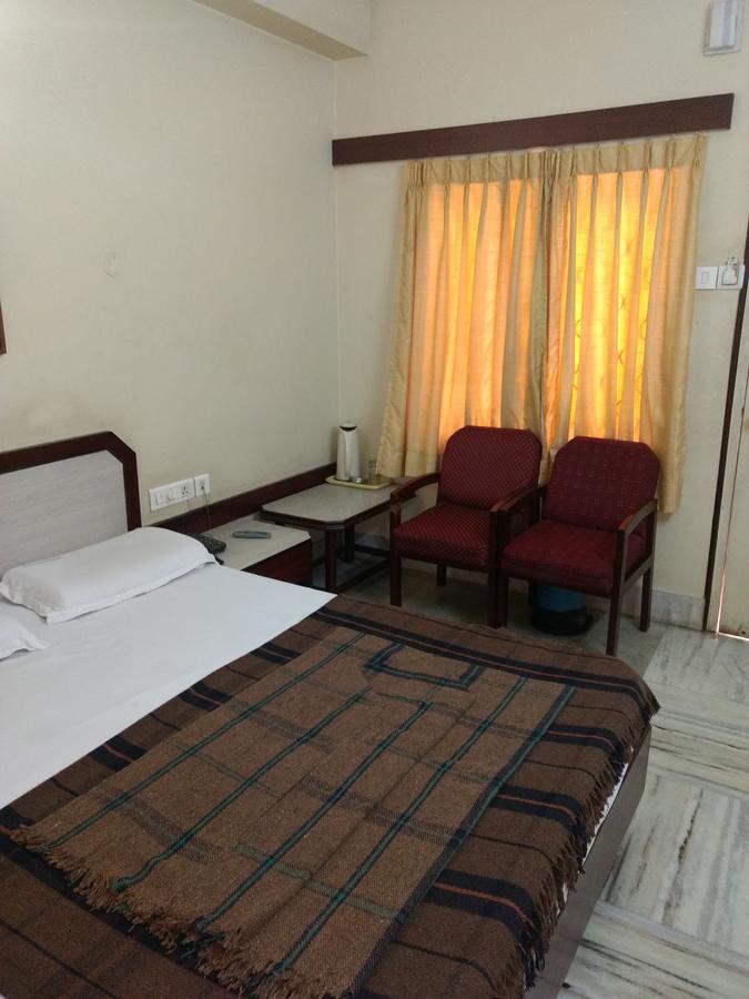 Modern Hotel Bengaluru Zewnętrze zdjęcie